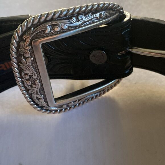 ARIAT Grip Strip Handcrafted Full Grain Leather Belt w/  Limited Edition Buckle - Picture 4 of 7